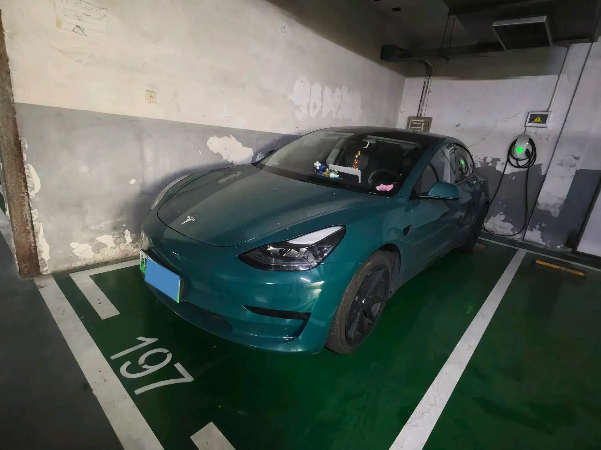 2021 TESLA MODEL view 1