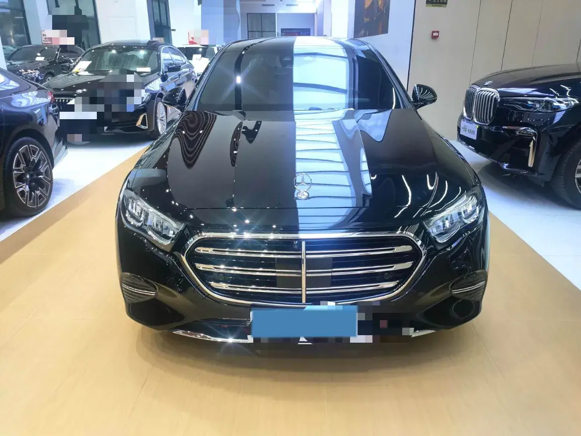 2025 MERCEDES-BENZ E thumbnail 2