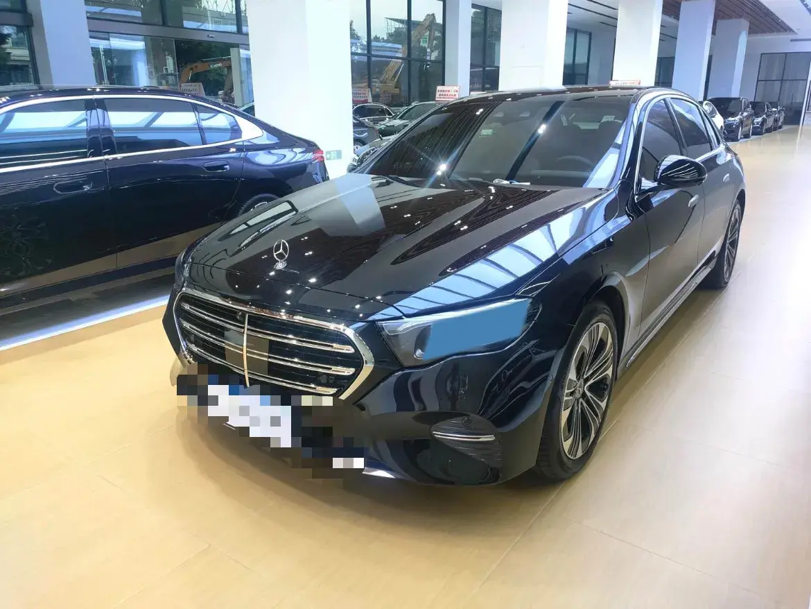 2025 MERCEDES-BENZ E view 1