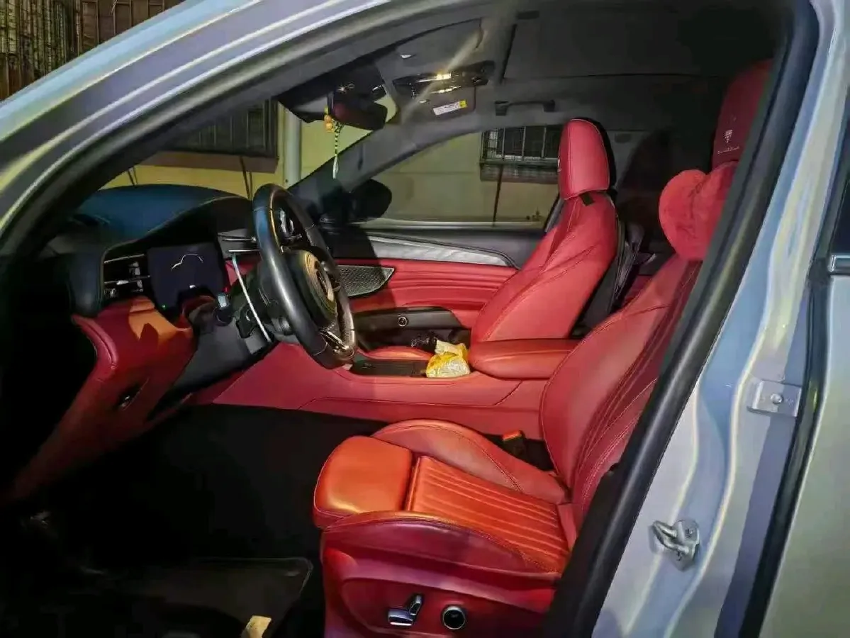 2023 Maserati Grecale 2.0T 300HP L4 8AT,autocango,china used car exporter,china ev exporter,chinese used car exporter,chinese used ev exporter