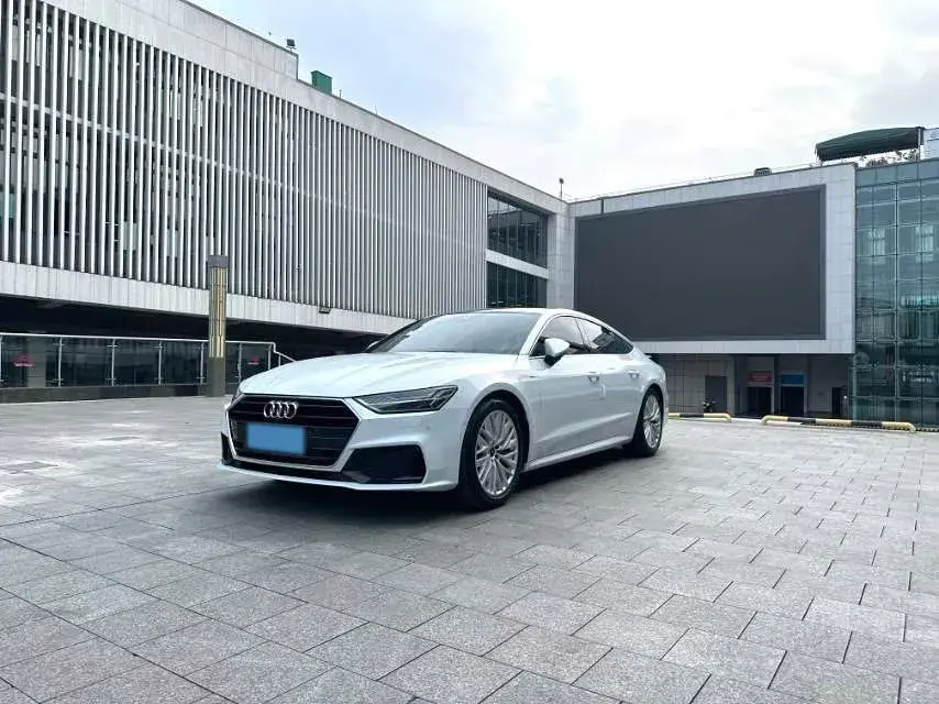2021 AUDI A7 view 1