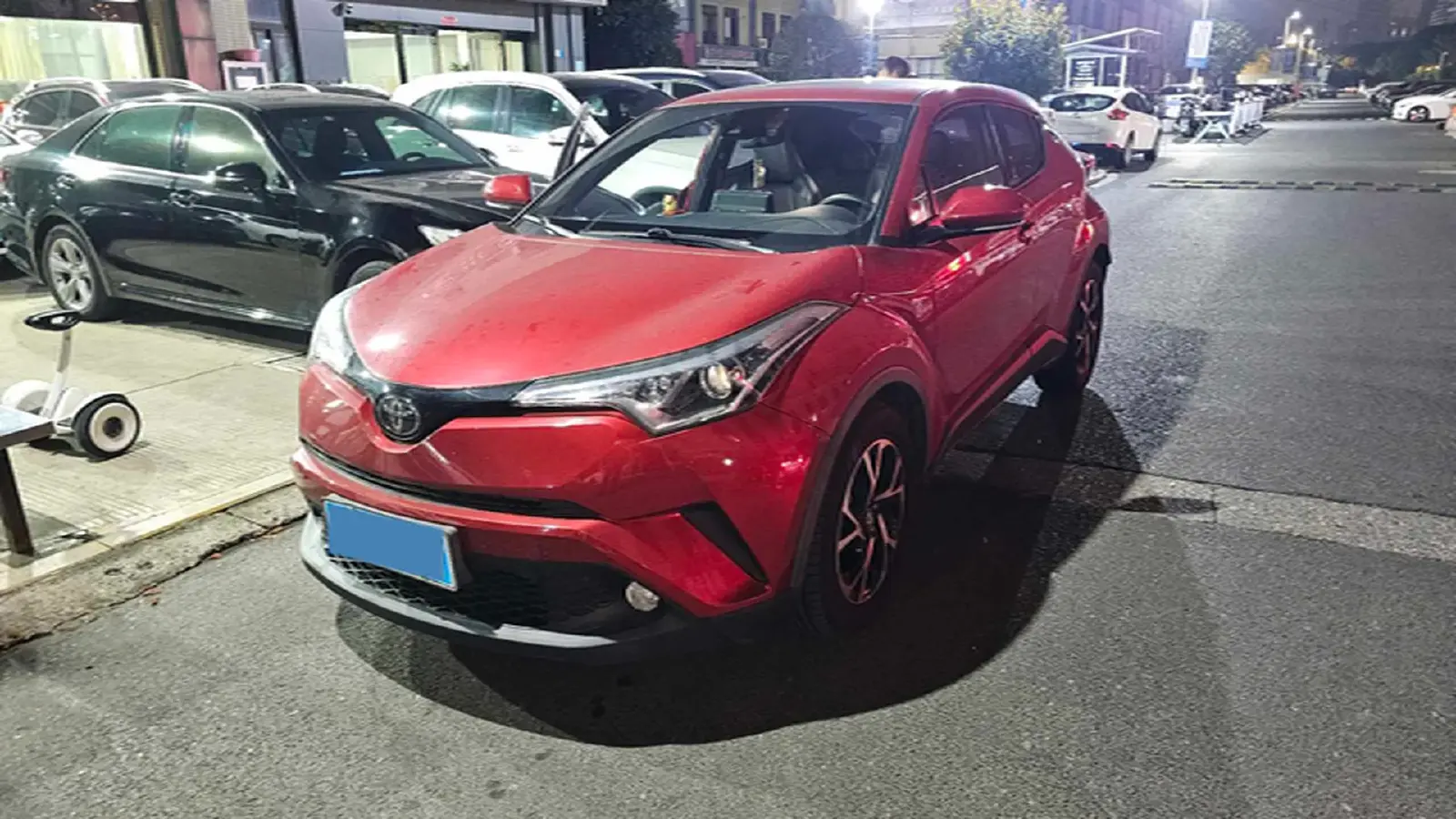 2020 Toyota C-HR 2.0L 171HP L4 CVT