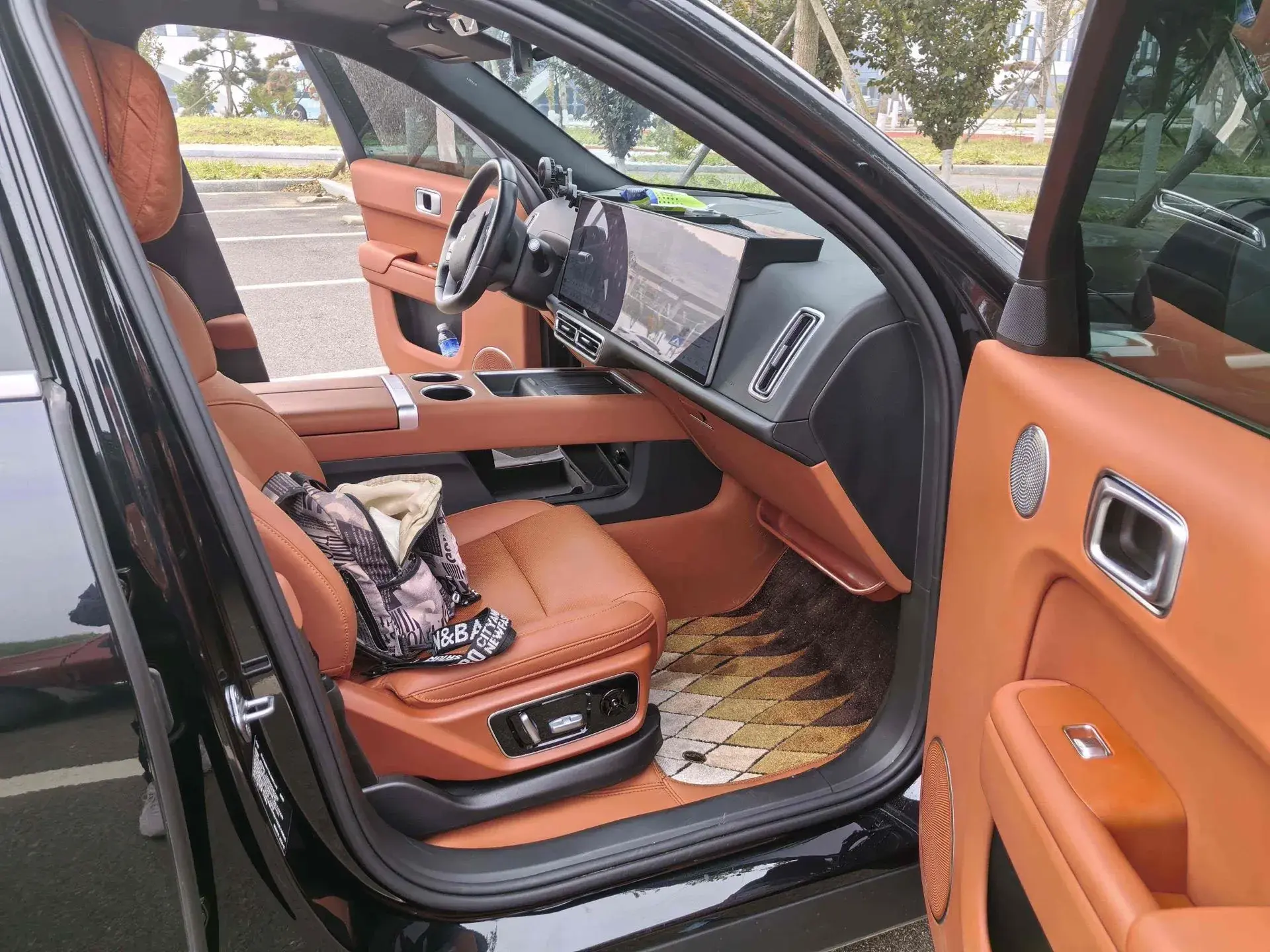 2024 LI L7 thumbnail 3