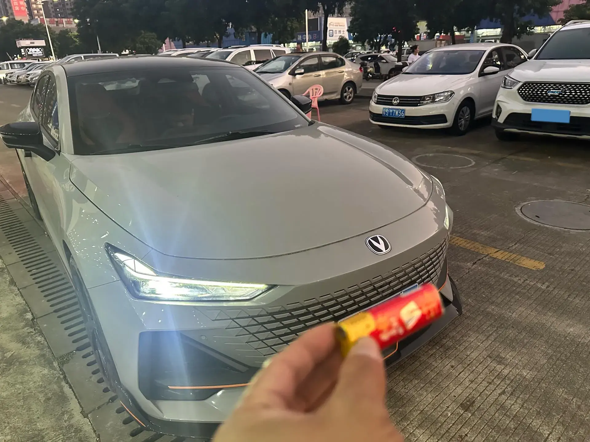 2023 CHANGAN UNI-V thumbnail 3