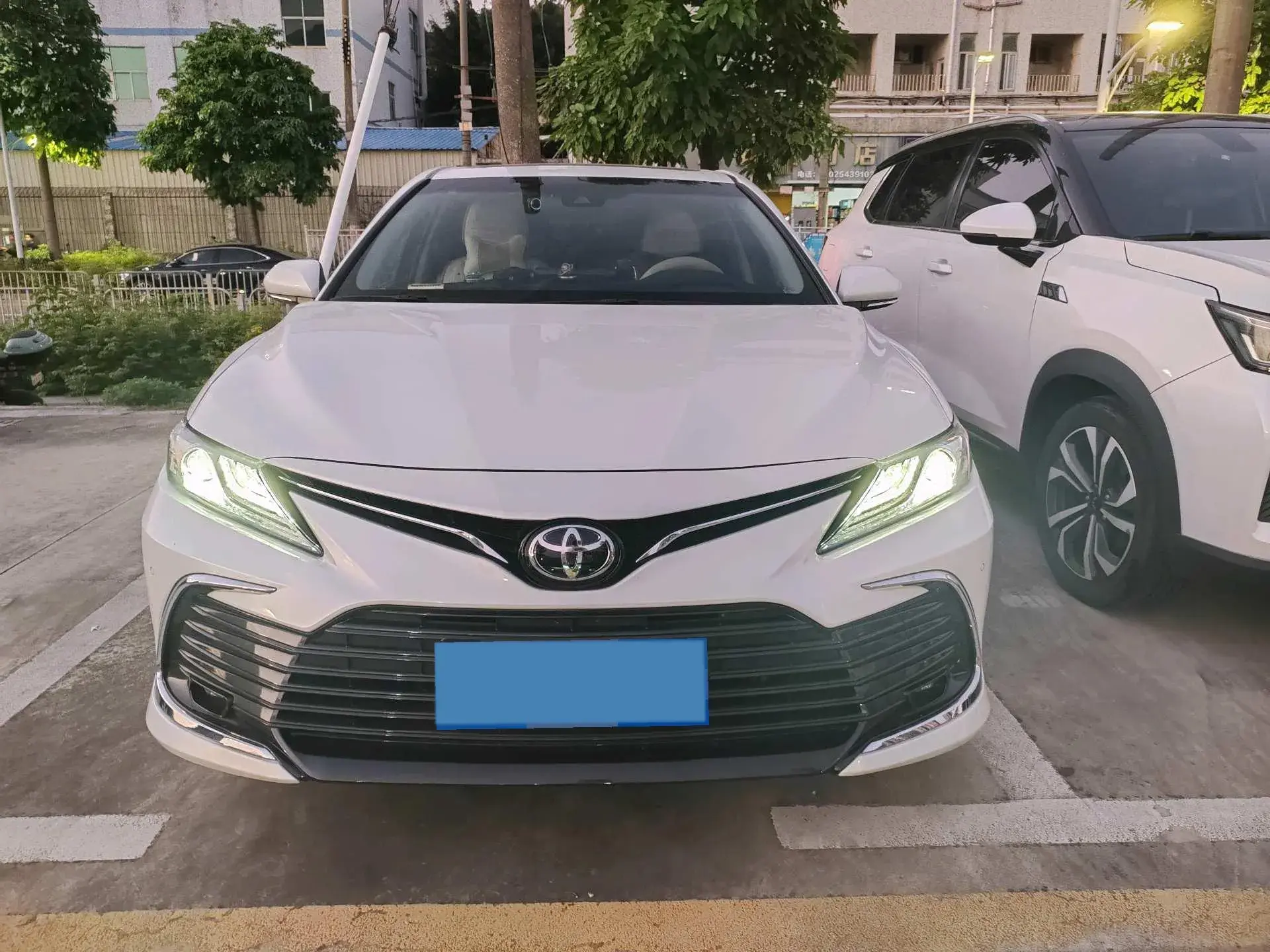 2023 TOYOTA CAMRY thumbnail 2