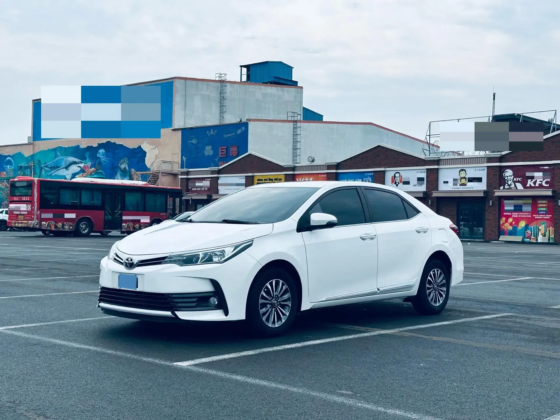 2017 TOYOTA COROLLA view 1