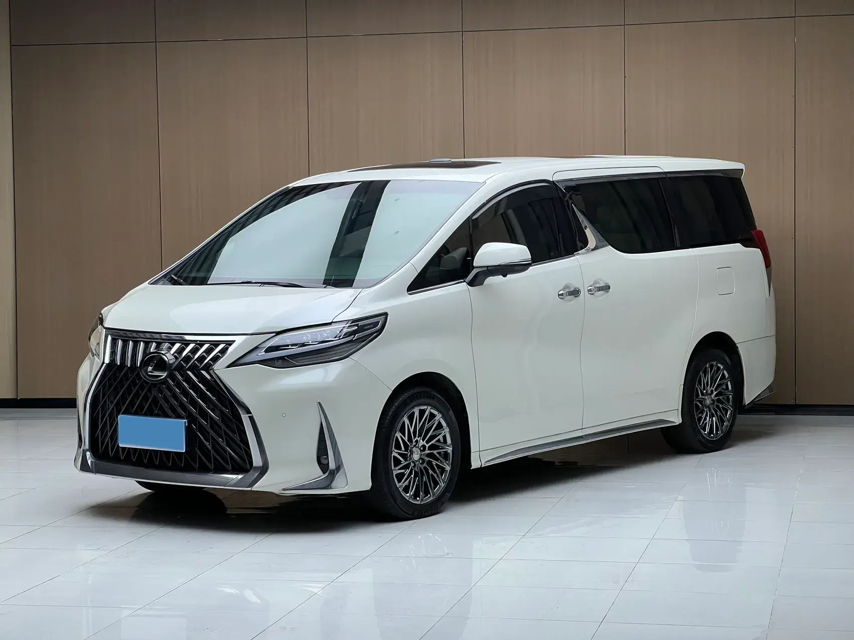 2018 TOYOTA ALPHARD view 1