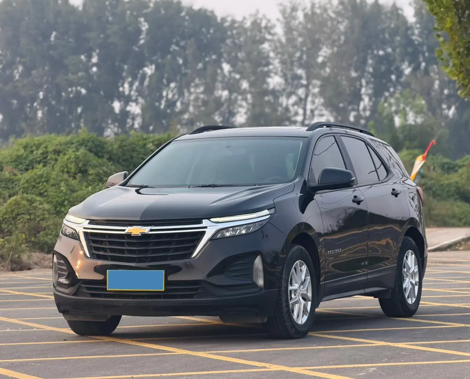 2021 CHEVROLET EQUINOX view 1