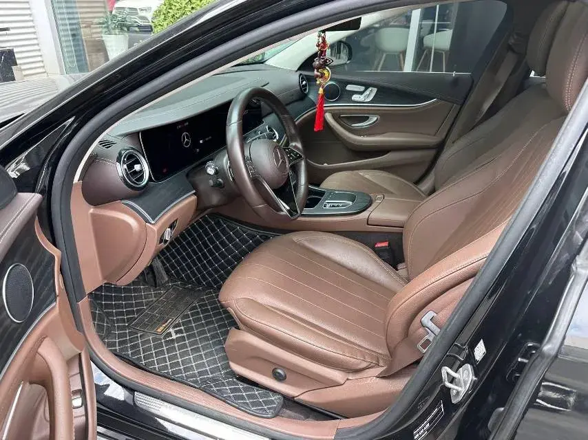 2022 MERCEDES-BENZ E thumbnail 3