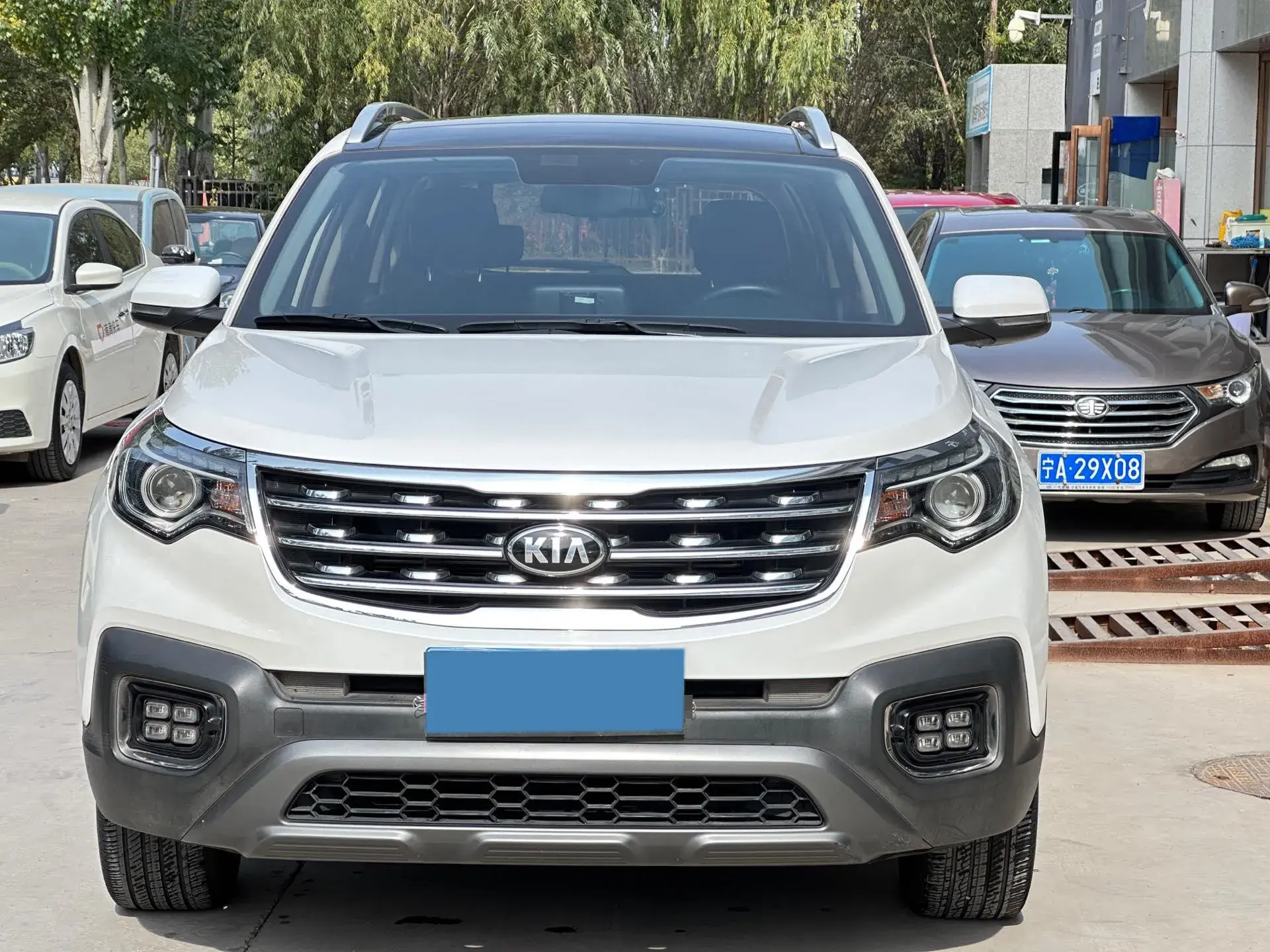 2019 KIA SPORTAGE thumbnail 2