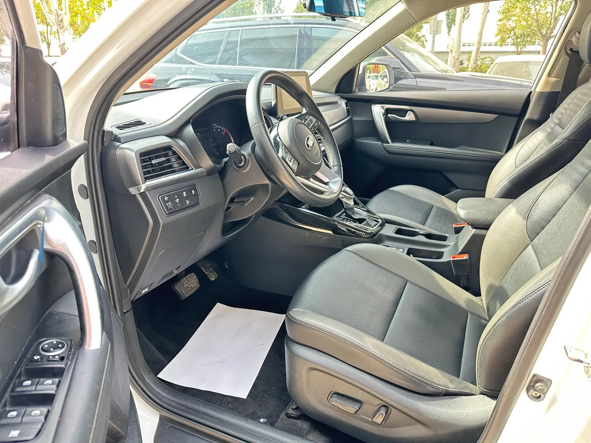 2019 KIA SPORTAGE thumbnail 4