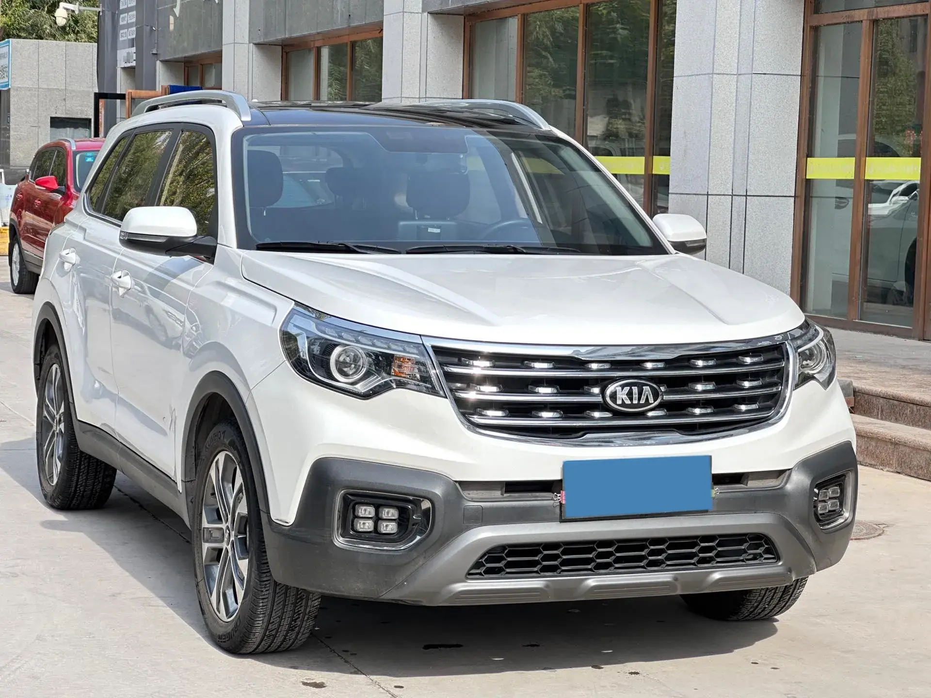 2019 KIA SPORTAGE thumbnail 3