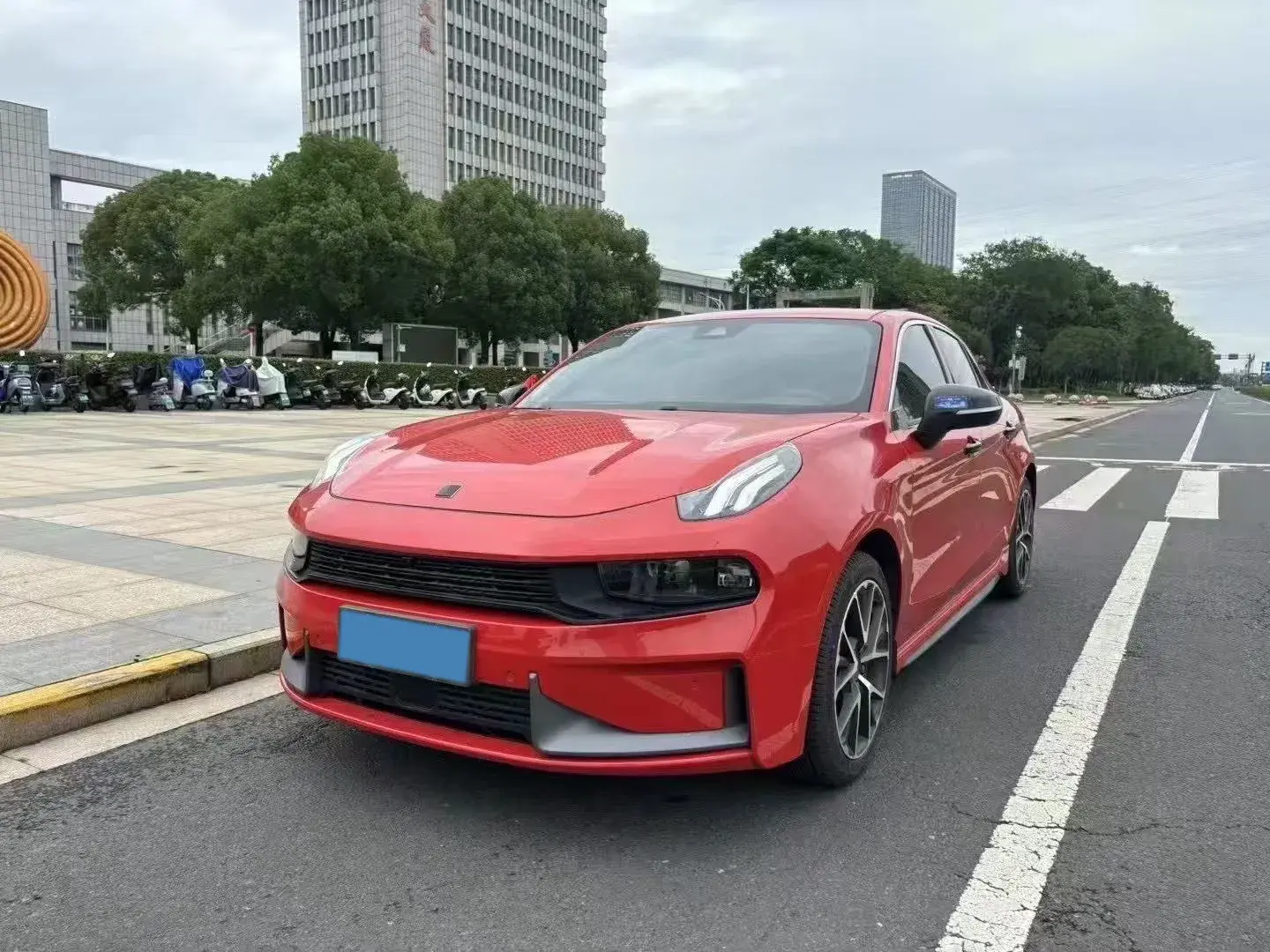 2021 LYNK&CO 03 view 1