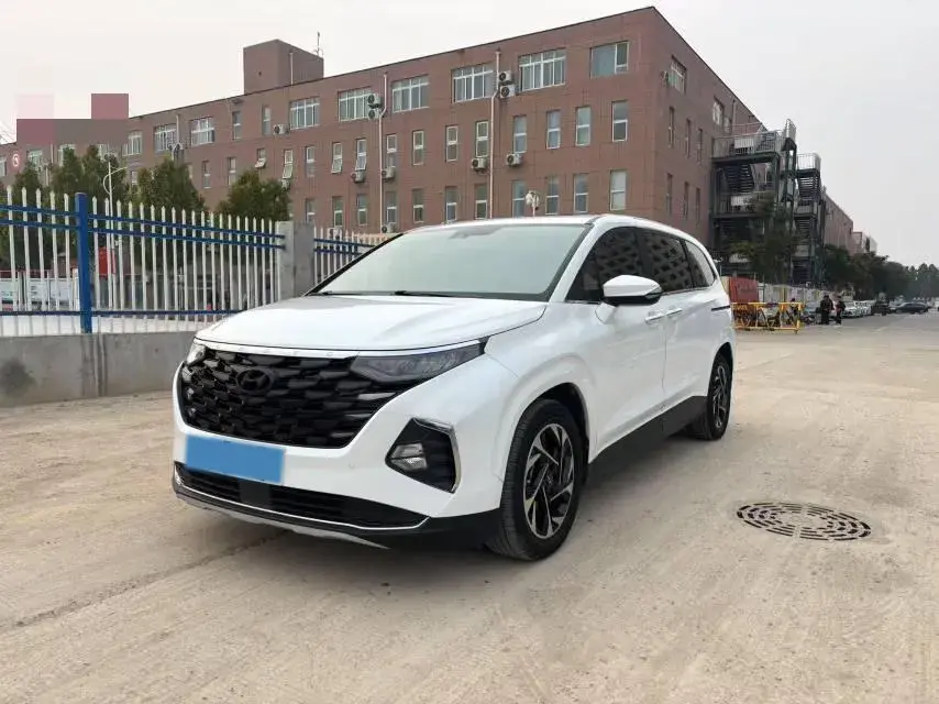 2021 HYUNDAI CUSTO view 1