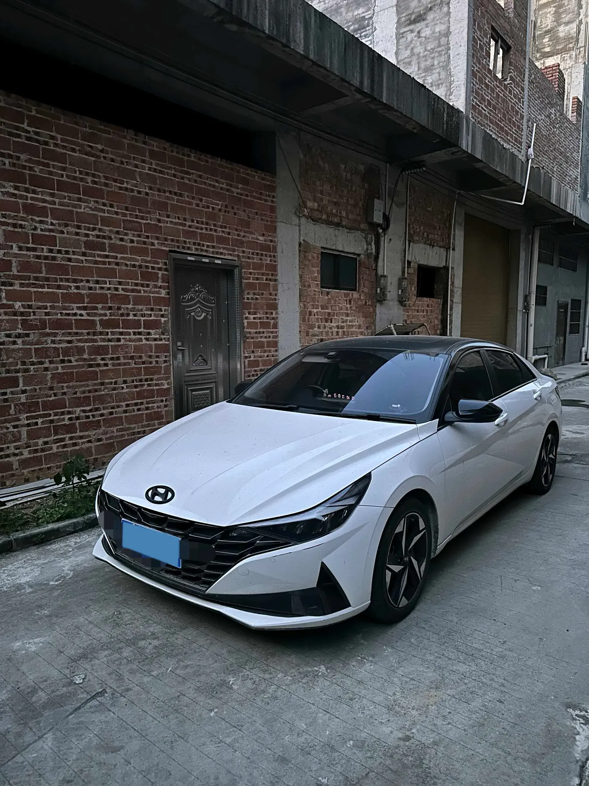 2021 HYUNDAI ELANTRA view 1