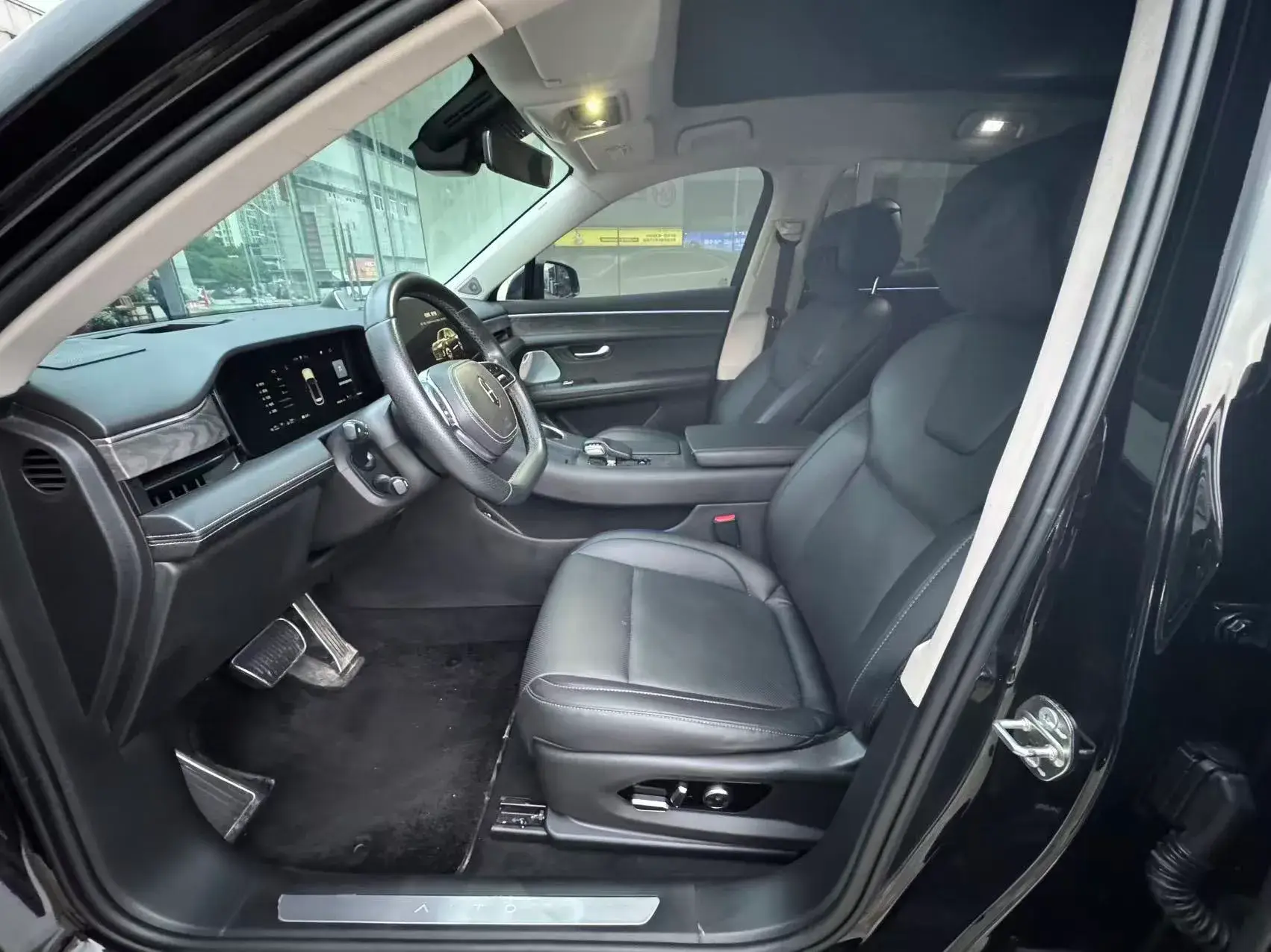 2022 AITO AITO thumbnail 4