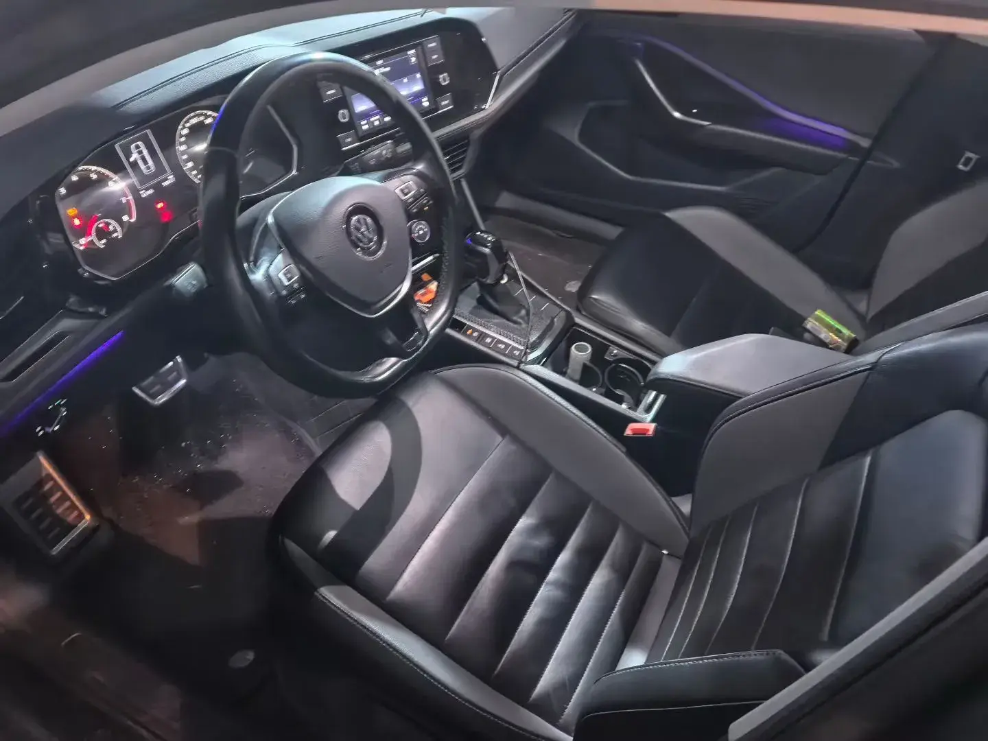 2019 VOLKSWAGEN SAGITAR thumbnail 4