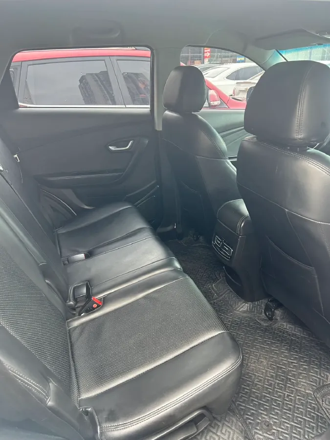 2020 Jetour X70M 1.5T 156HP L4 6DCT,autocango,china used car exporter,china ev exporter,chinese used car exporter,chinese used ev exporter