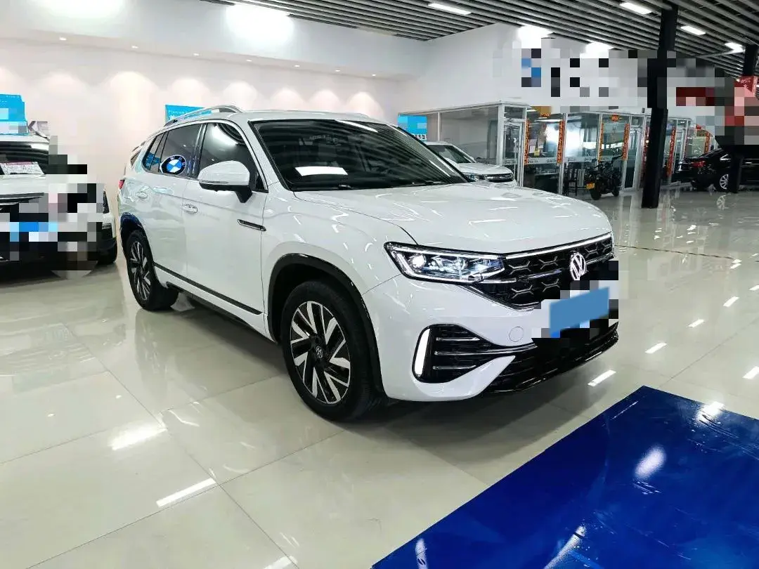 2023 VOLKSWAGEN TAYRON thumbnail 3