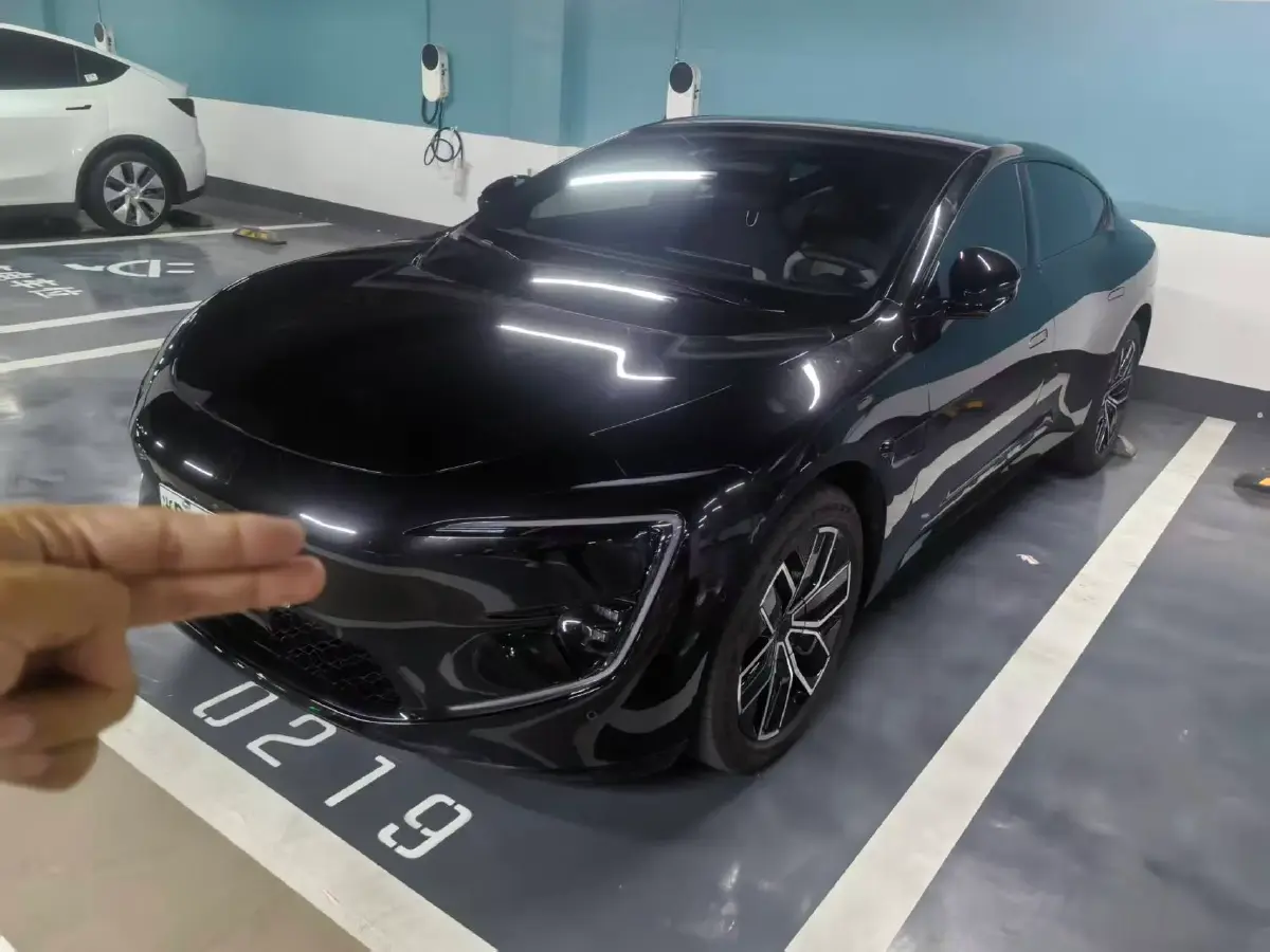 2025 Avatr 12 1.5T 156HP L4 REEV 39.05KWH