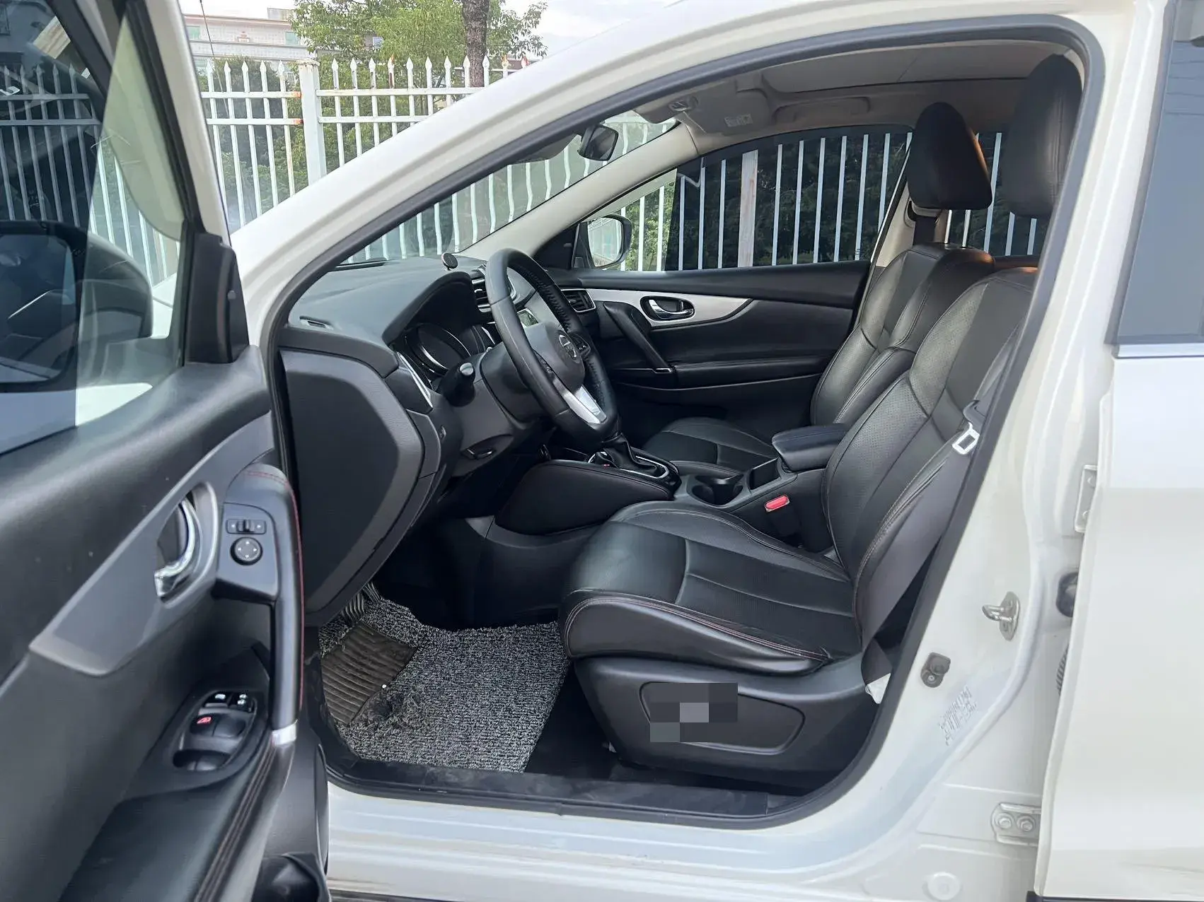 2022 NISSAN QASHQAI thumbnail 4