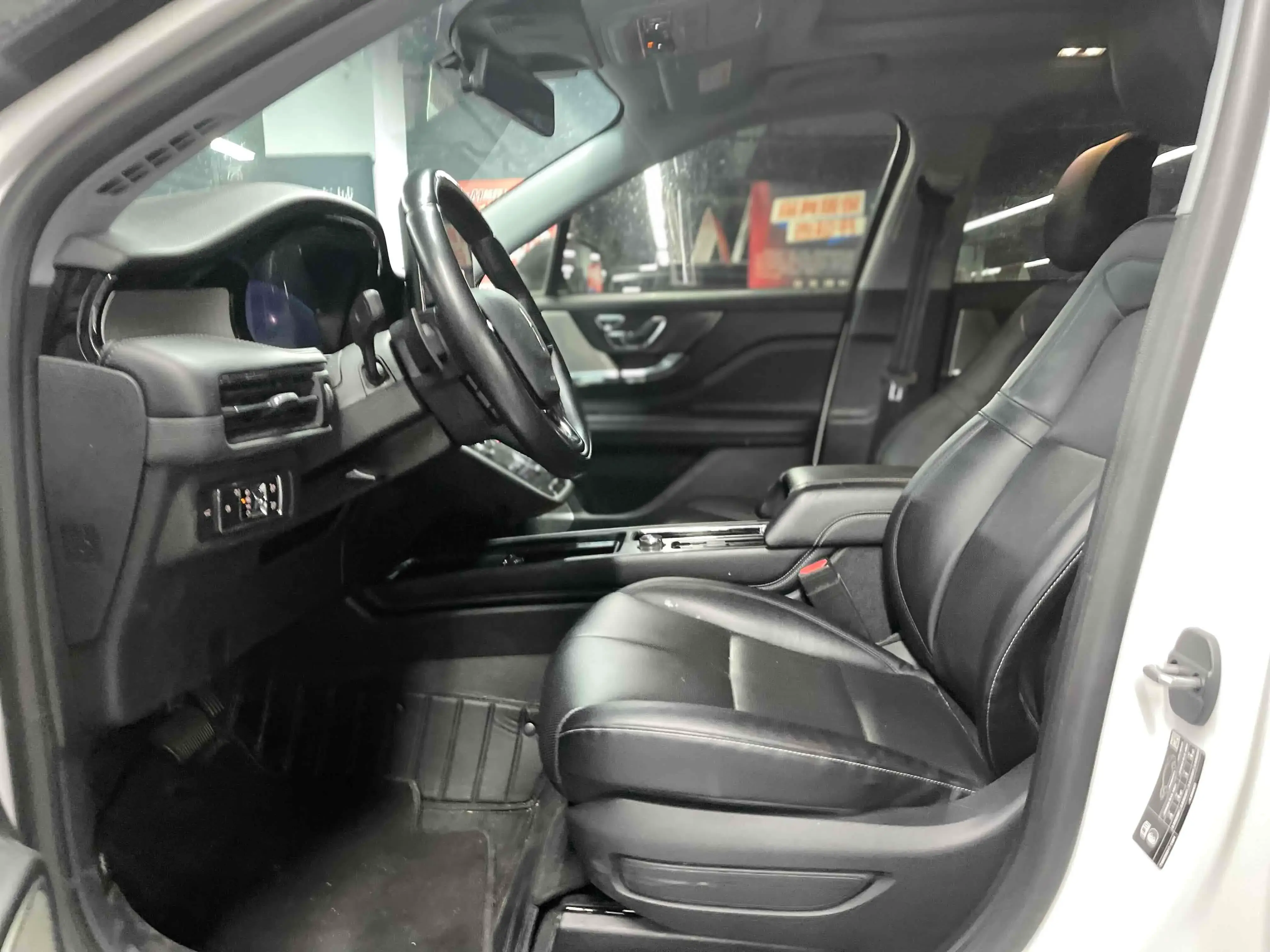 2022 LINCOLN CORSAIR thumbnail 4