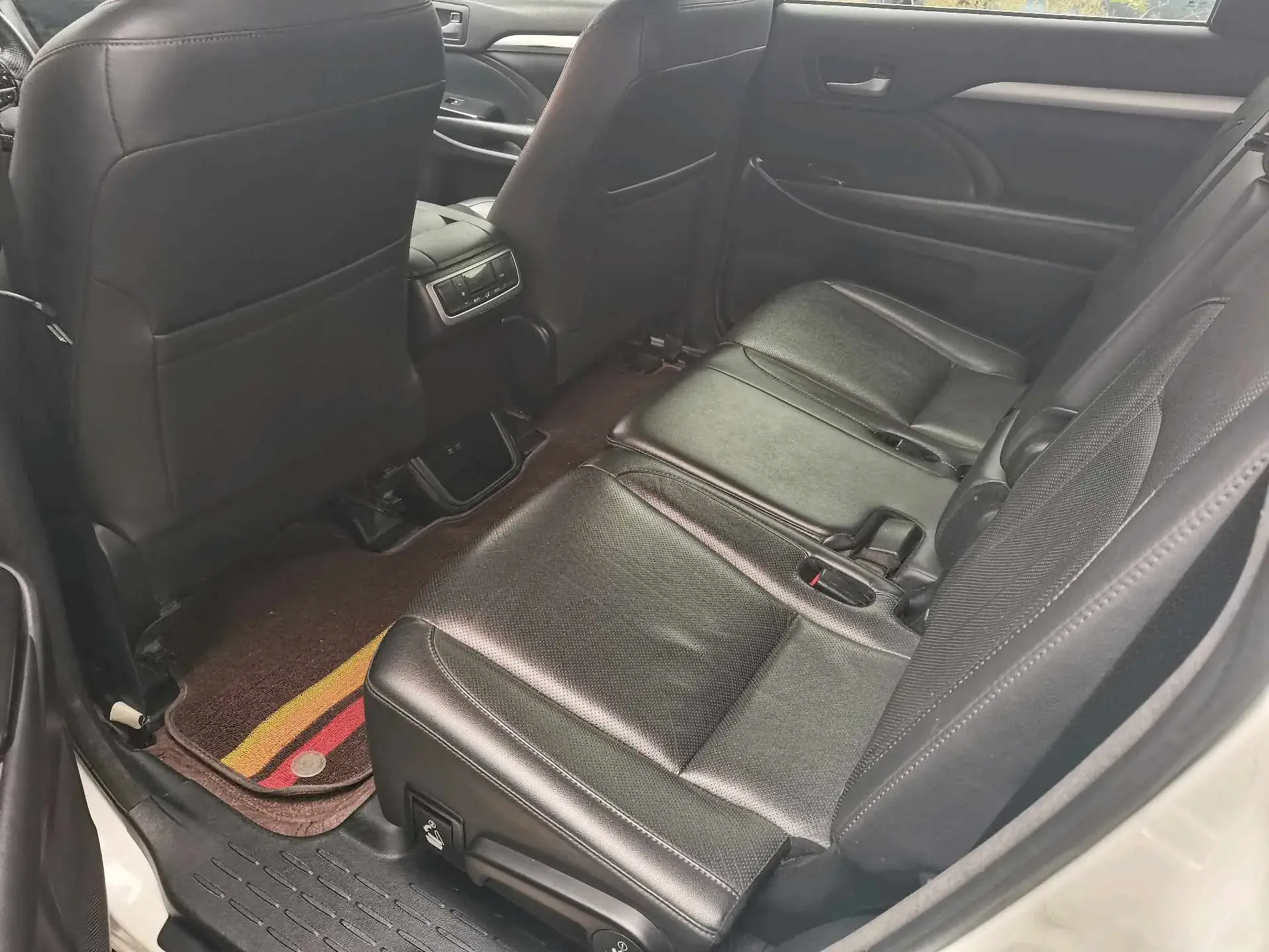 2018 TOYOTA HIGHLANDER thumbnail 3