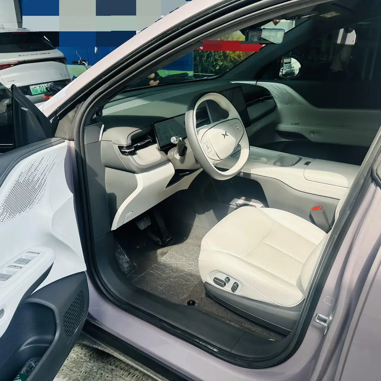 2025 XPENG G6 thumbnail 4