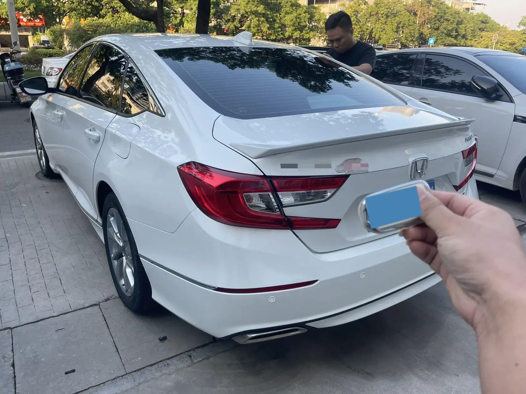 2018 HONDA ACCORD thumbnail 3