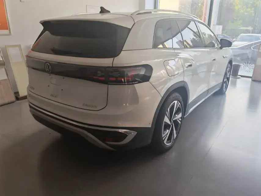 2022 VOLKSWAGEN ID.6 thumbnail 2