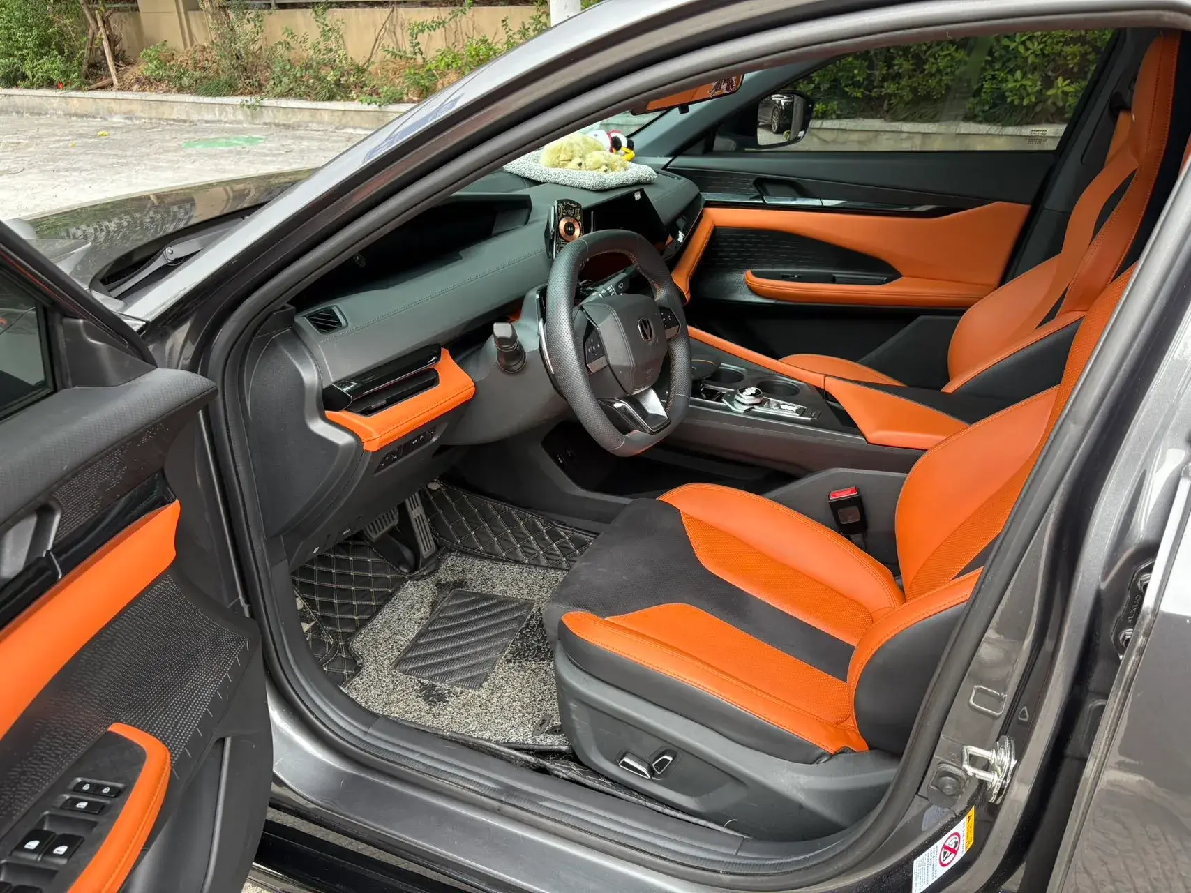 2023 CHANGAN UNI-V thumbnail 3