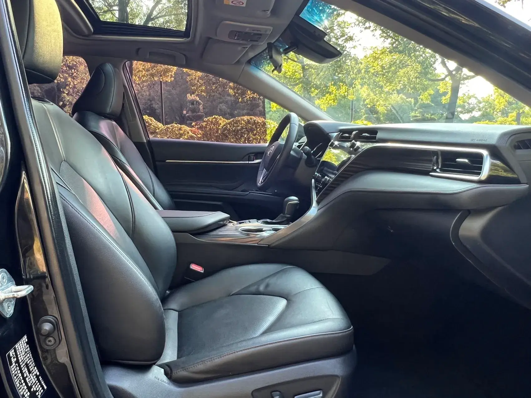 2019 TOYOTA CAMRY thumbnail 4