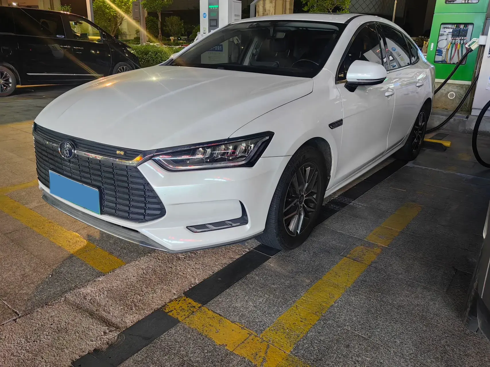 2019 BYD QIN view 1