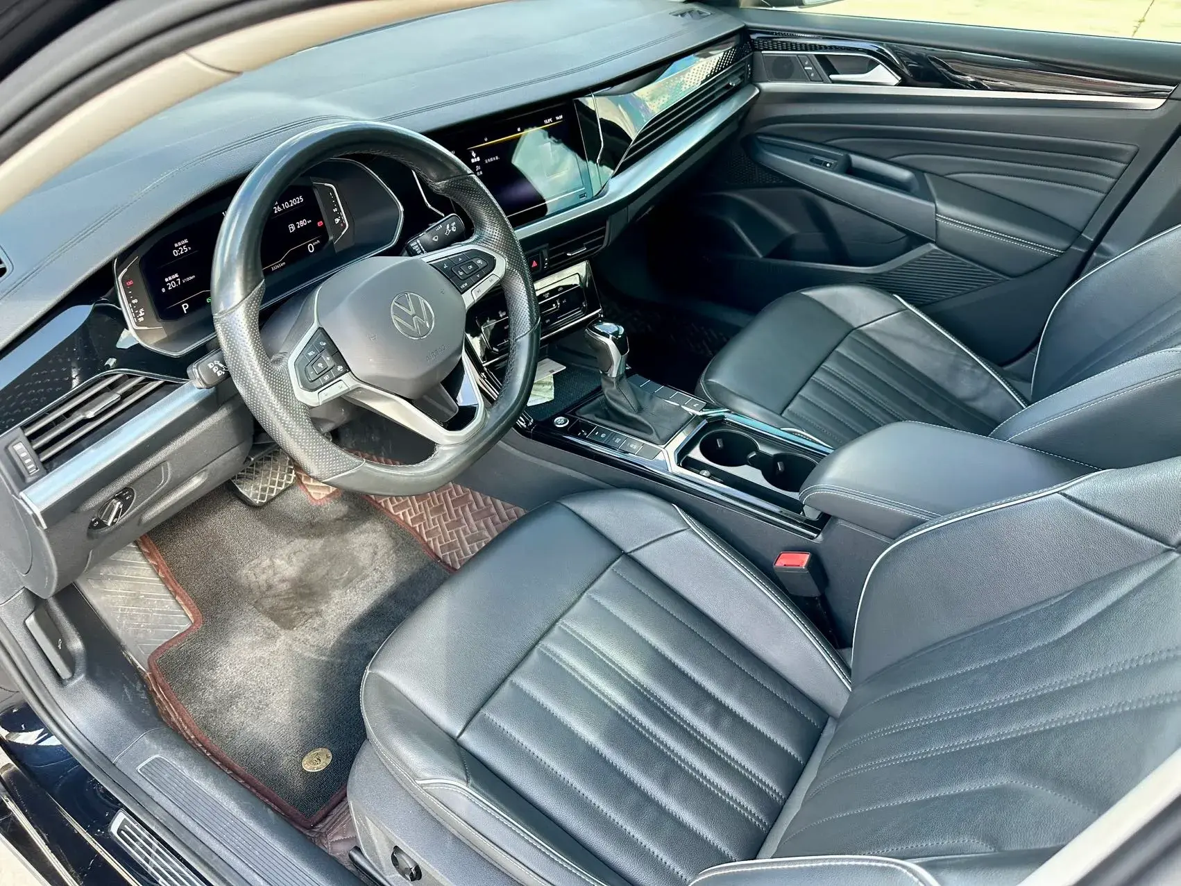 2022 VOLKSWAGEN PASSAT thumbnail 4