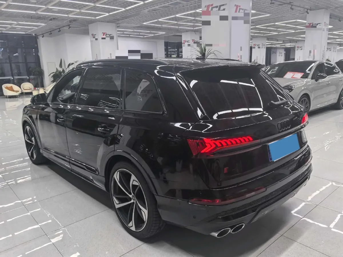 2024 Audi SQ7 4.0T 507HP V8 8AT,autocango,china used car exporter,china ev exporter,chinese used car exporter,chinese used ev exporter