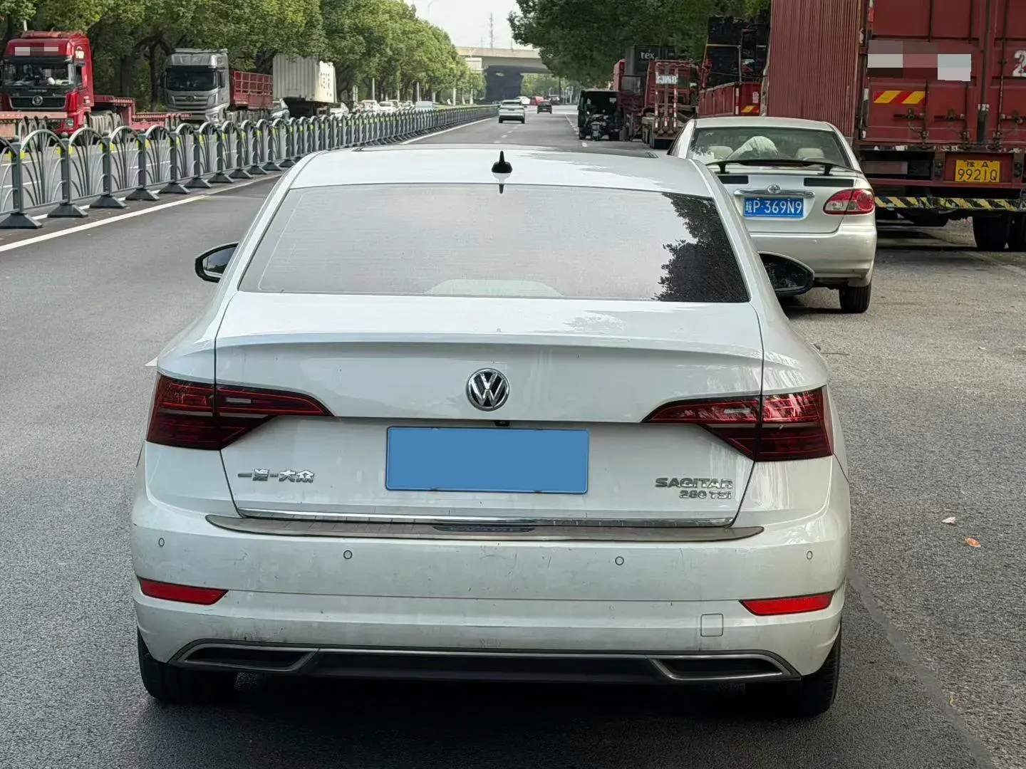 2019 VOLKSWAGEN SAGITAR thumbnail 4