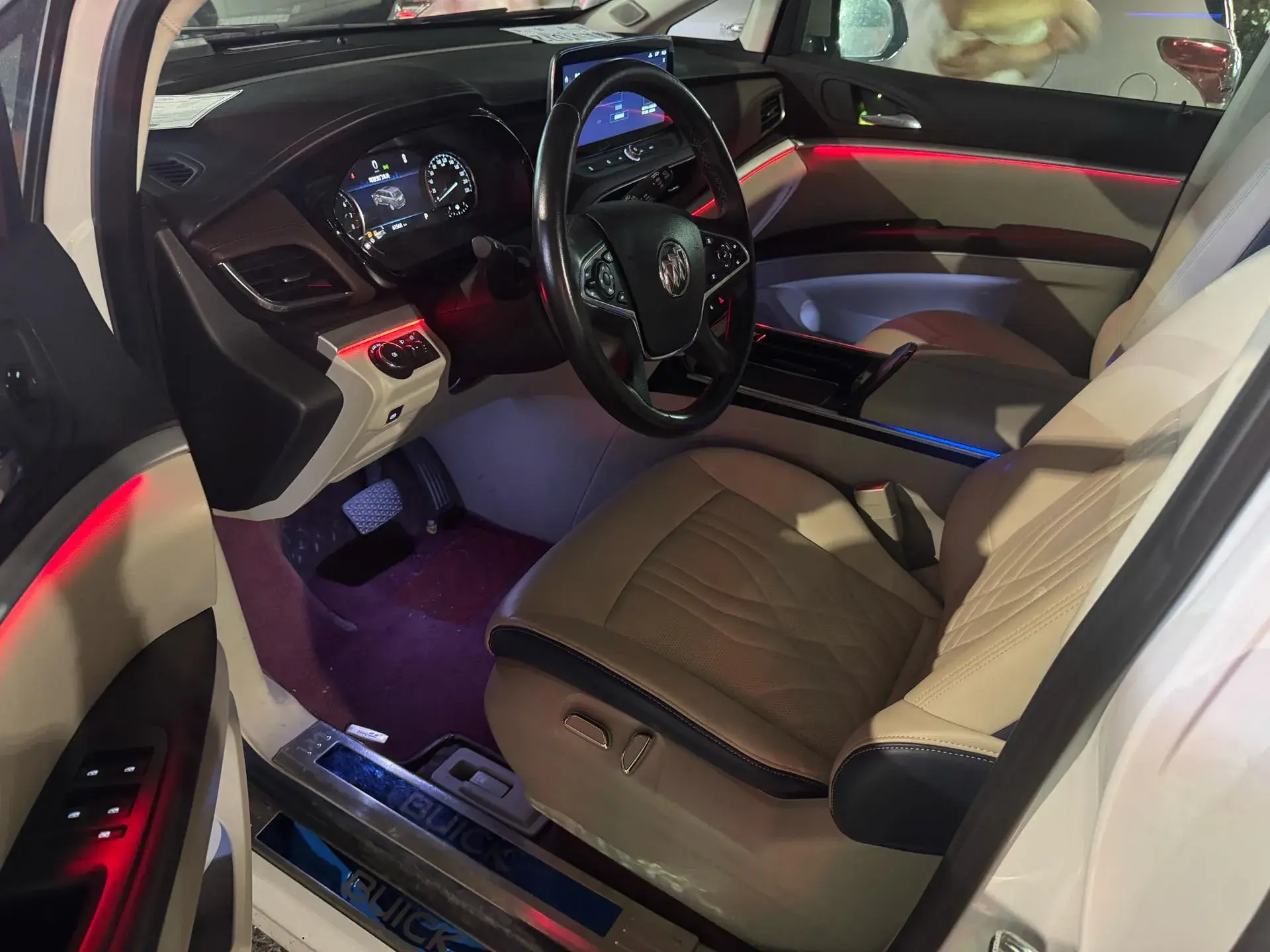 2022 BUICK GL8 thumbnail 2