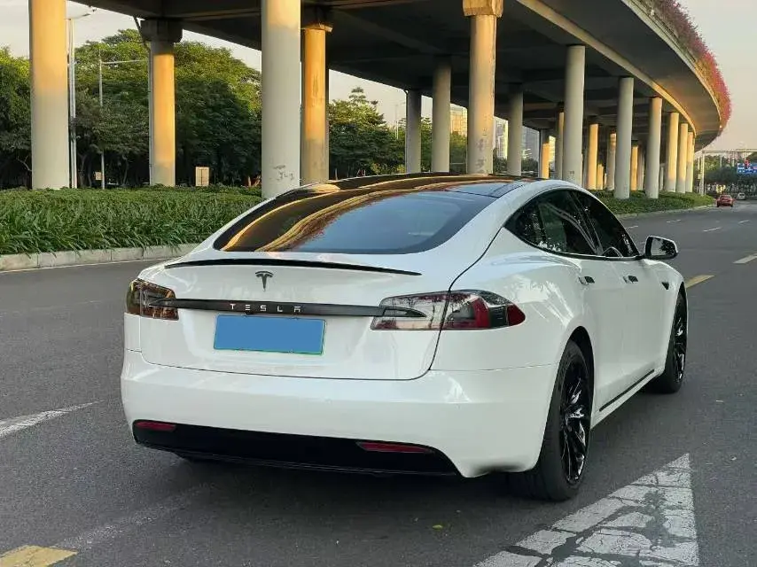 2017 TESLA MODEL thumbnail 3