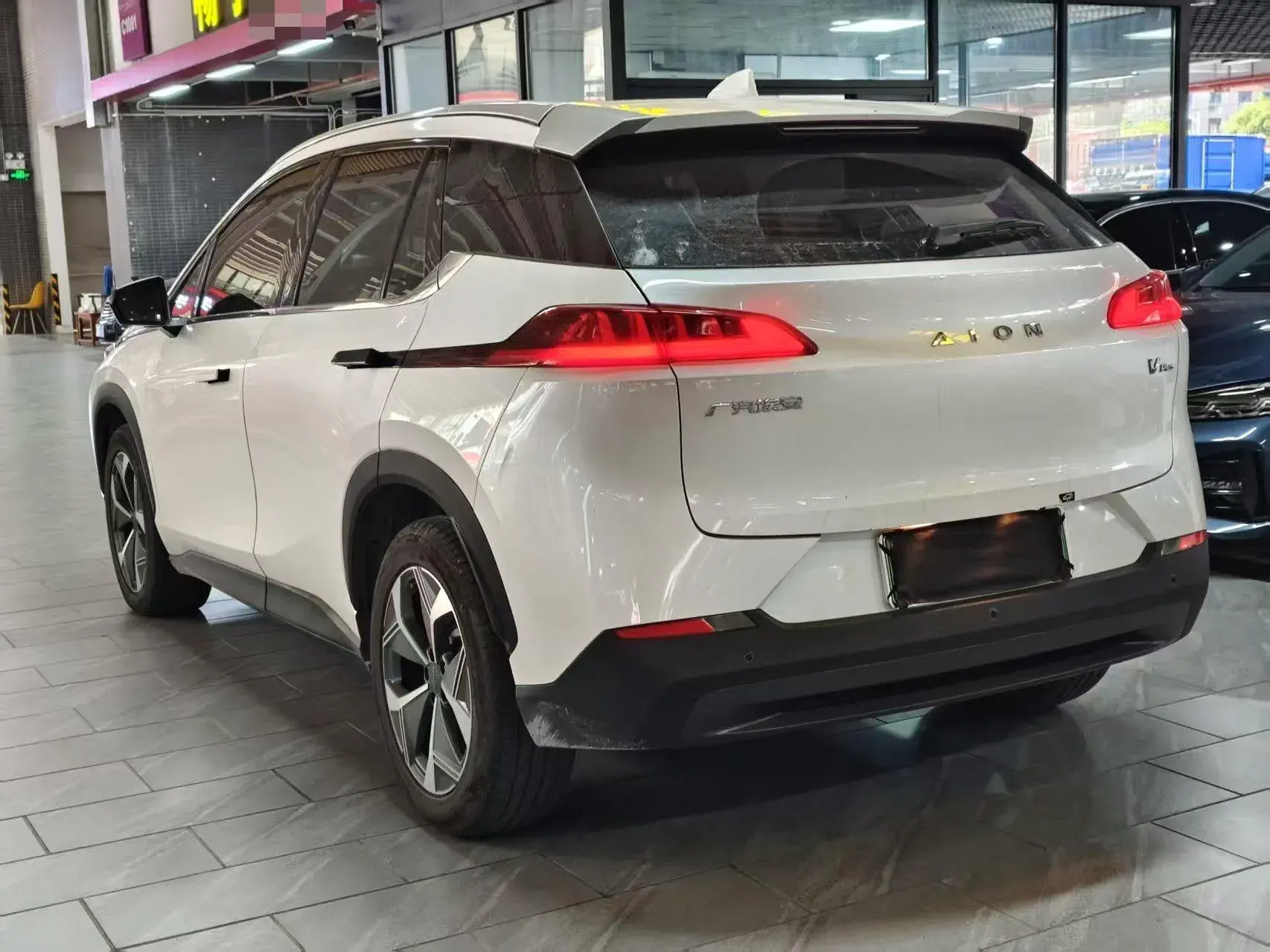 2024 AION V thumbnail 3