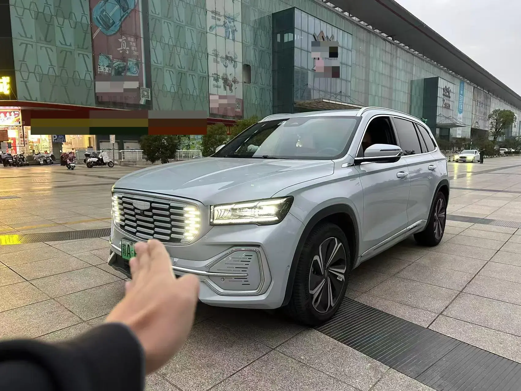 2022 GEELY MONJARO view 1