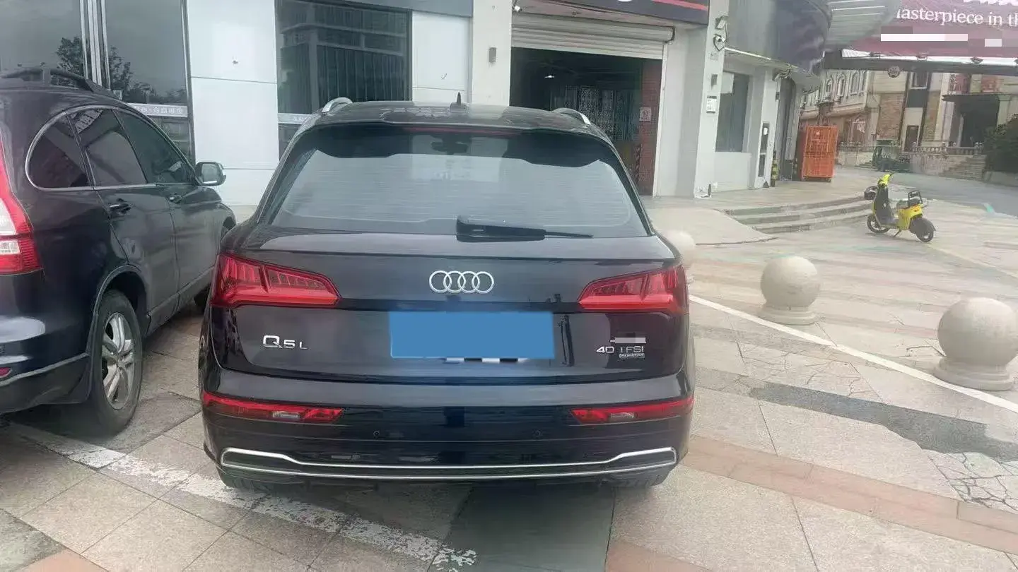 2020 AUDI Q5L thumbnail 2