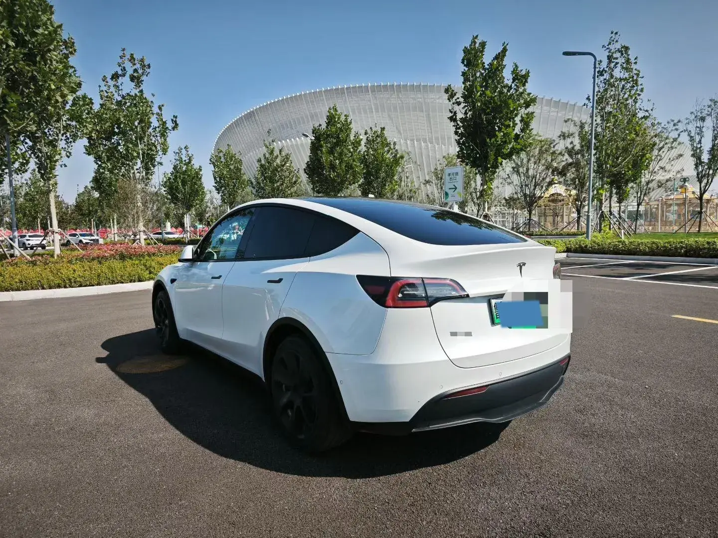 2022 TESLA MODEL thumbnail 4