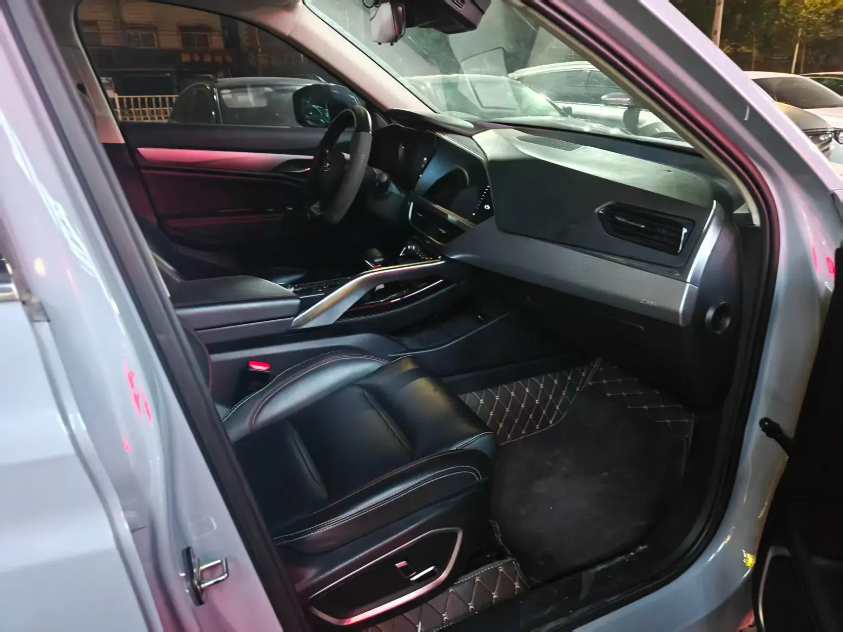 2021 GEELY TUGELLA thumbnail 4