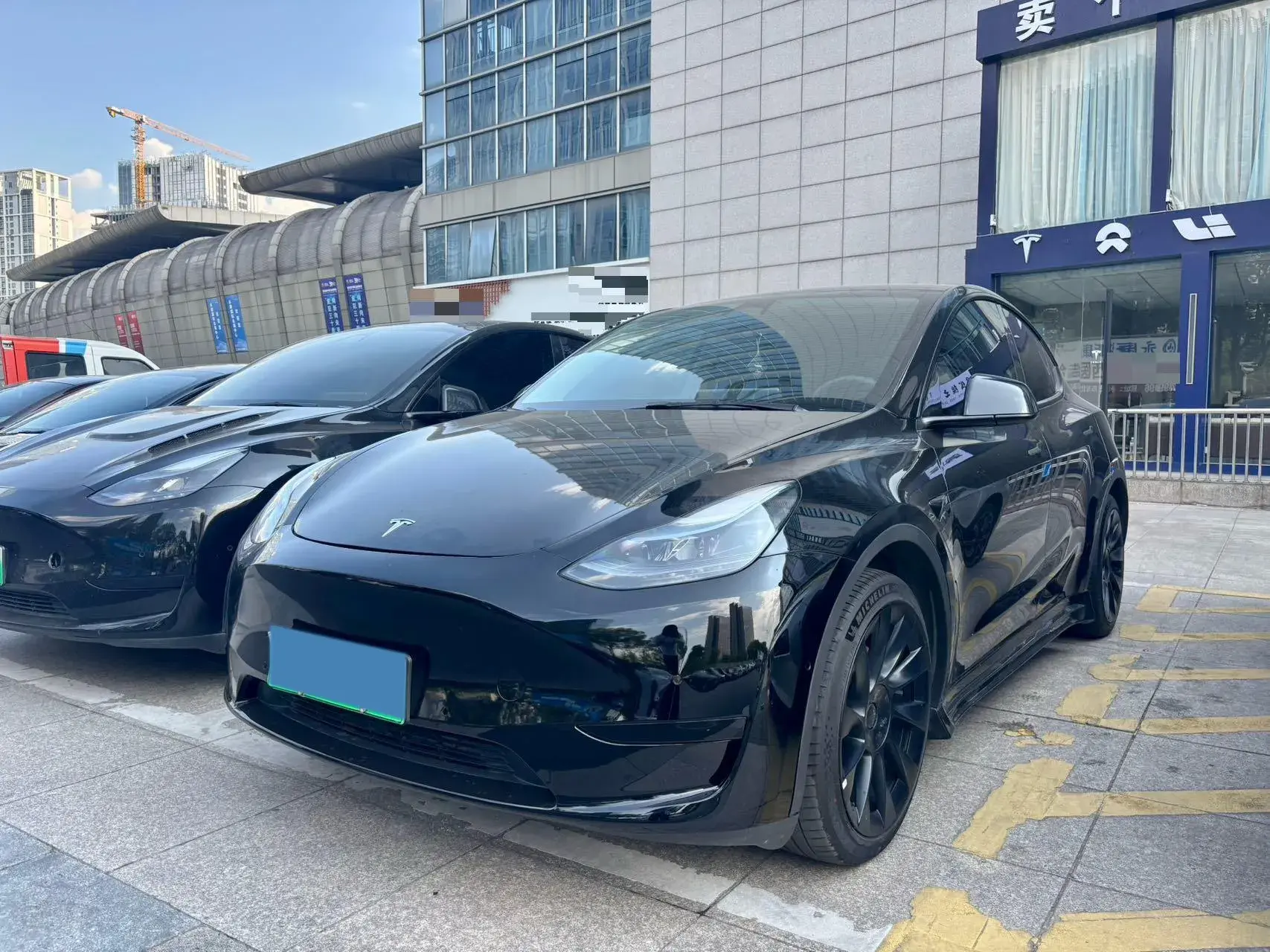 2022 TESLA MODEL view 1