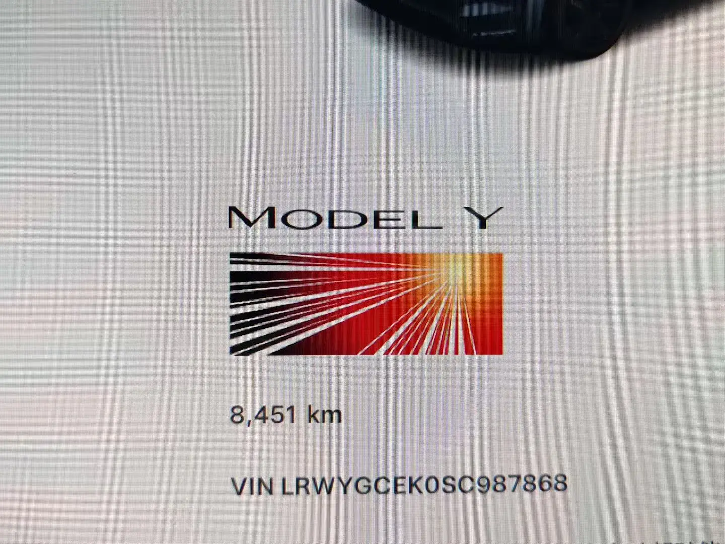 2025 TESLA MODEL thumbnail 4