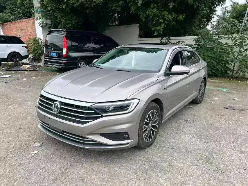 2019 VOLKSWAGEN SAGITAR view 1