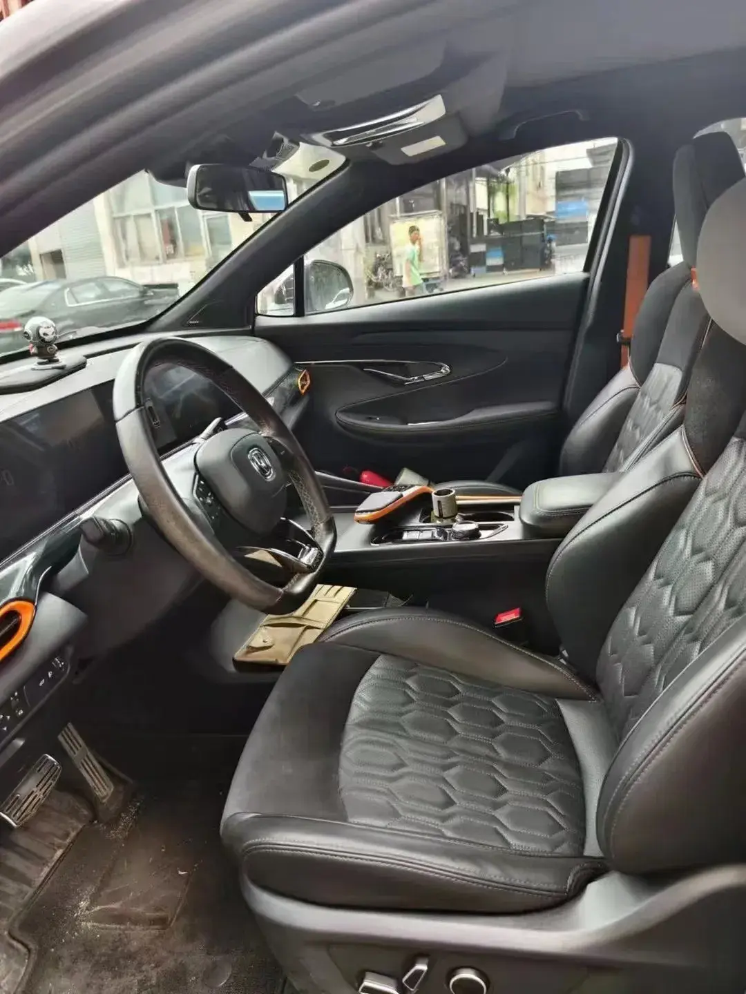 2022 CHANGAN UNI-T thumbnail 2