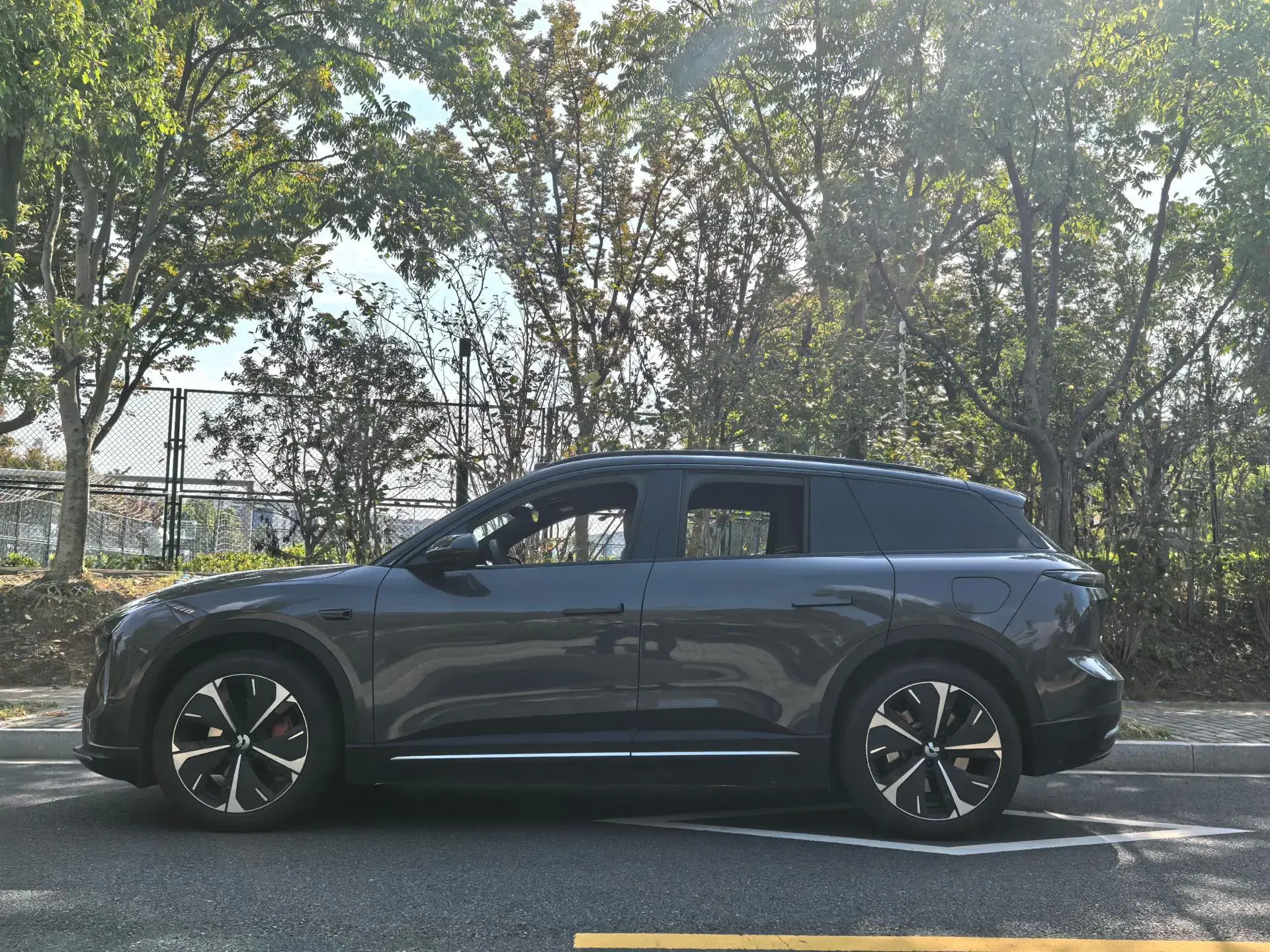 2023 NIO ES6 thumbnail 4