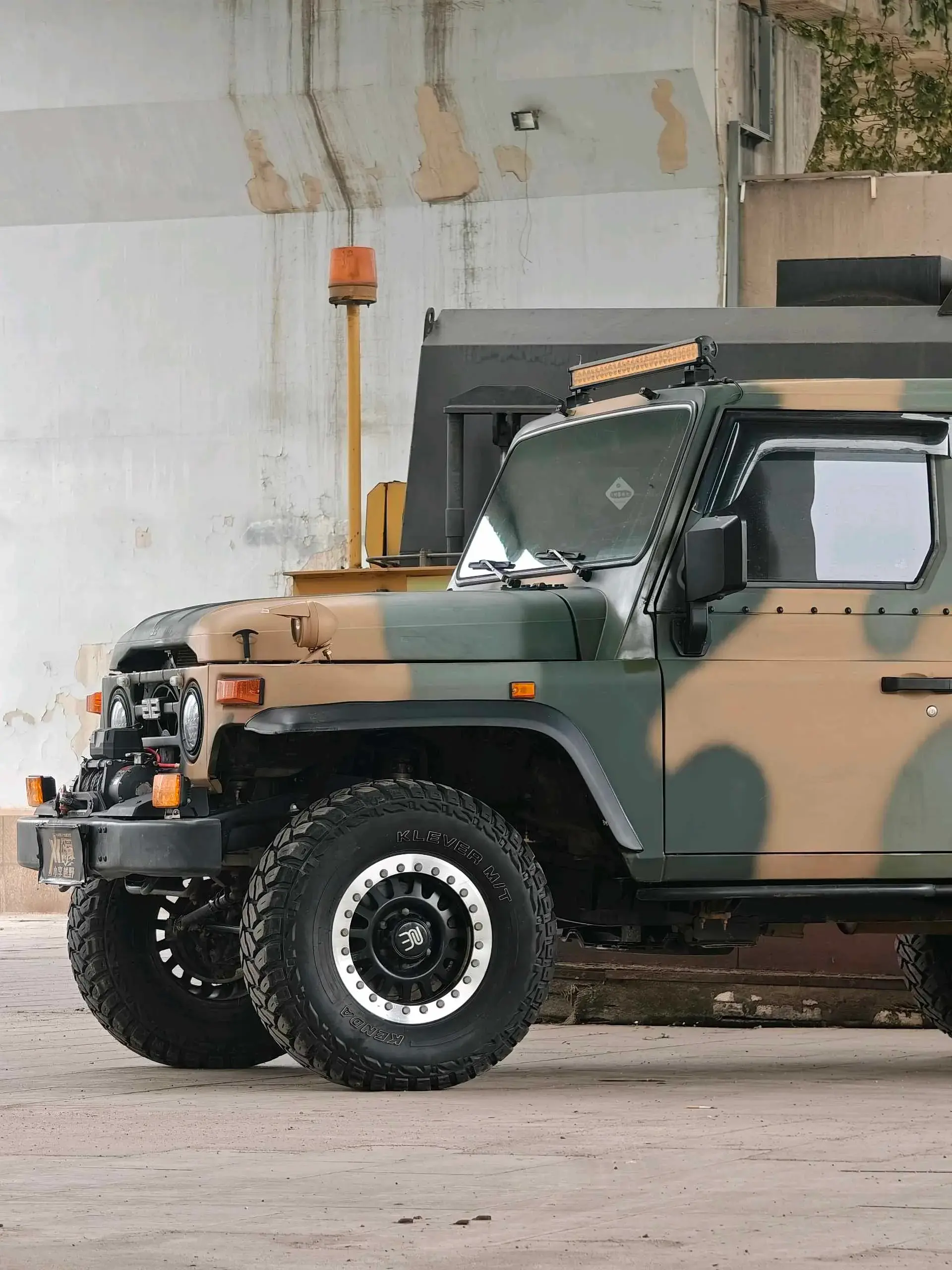 2023 BAW 212 thumbnail 4