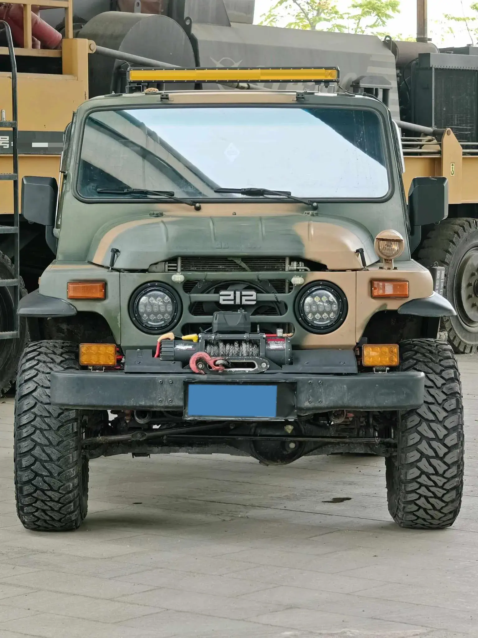 2023 BAW 212 thumbnail 2